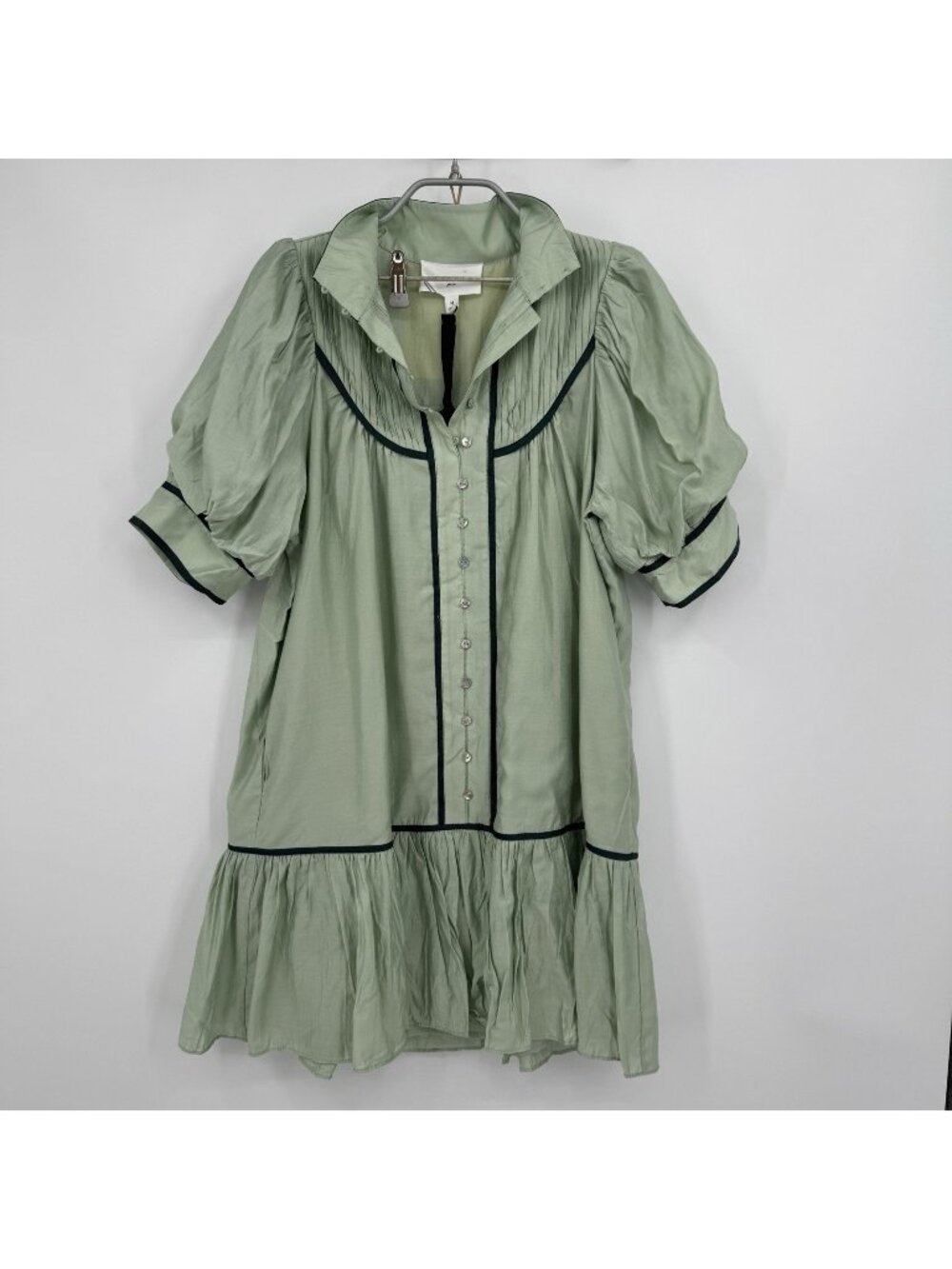 Pomander Place by Tuckernuck Green Puff Sleeve Beatrix Dress size M Medium NWT